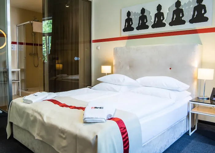 Home Aparthotel